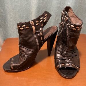 Ankle boots Vince Camuto